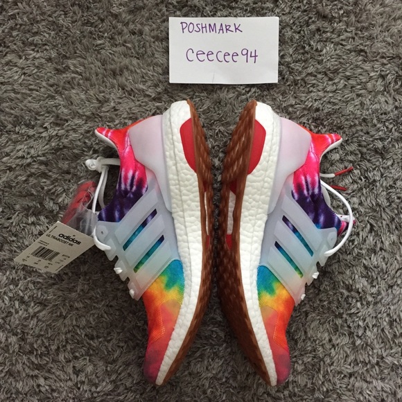 SOLD! NWT  Adidas Ultra Boost Nice Kicks Woodstock - Picture 3 of 8